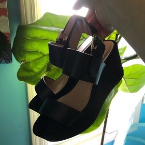 Black platform sandals